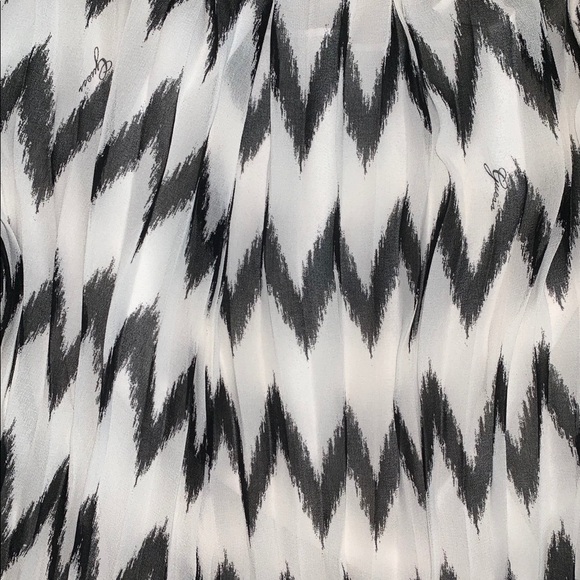 ☀️NWT Guess Women’s Tank Top - Picture 6 of 6